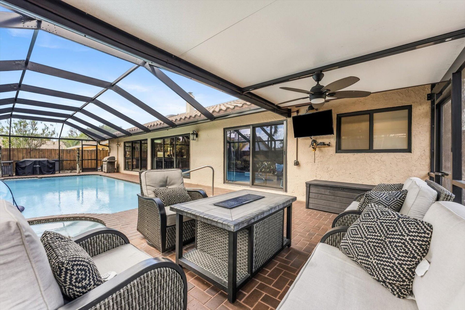 7314 Corkwood Circle, Tamarac, FL 33321 Photo