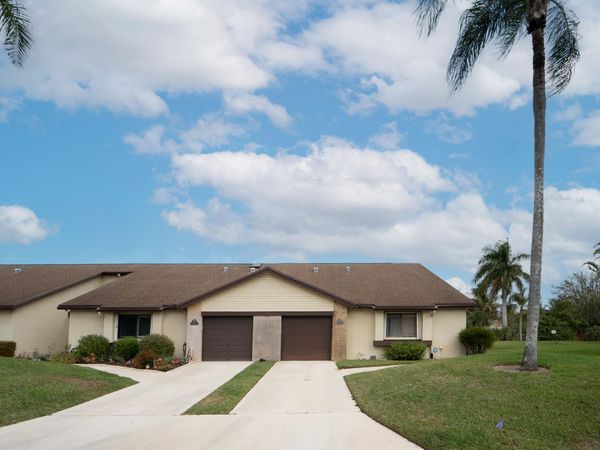 108 Village Walk Dr, Royal Palm Beach, FL 33411