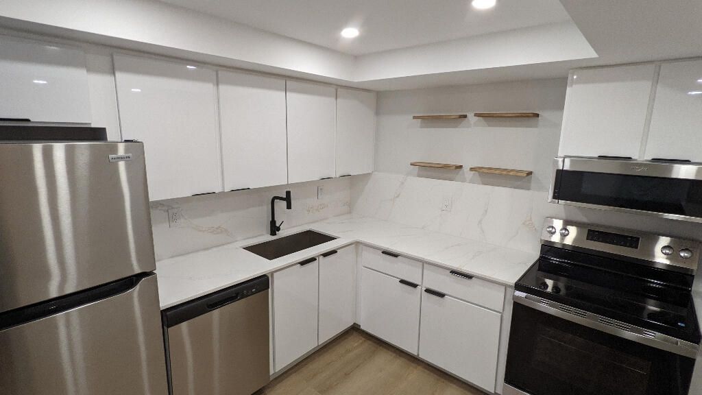 501 Three Islands Boulevard, Unit 112, Hallandale Beach, FL 33009 Photo