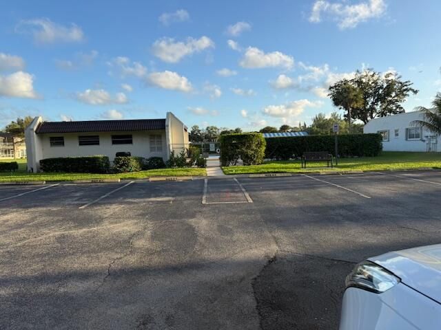 222 Lake Constance Drive, West Palm Beach, FL 33411 Photo