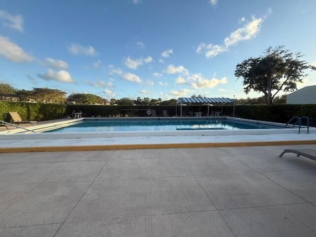 222 Lake Constance Drive, West Palm Beach, FL 33411 Photo