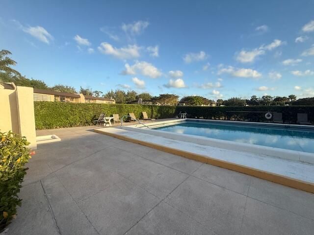222 Lake Constance Drive, West Palm Beach, FL 33411 Photo