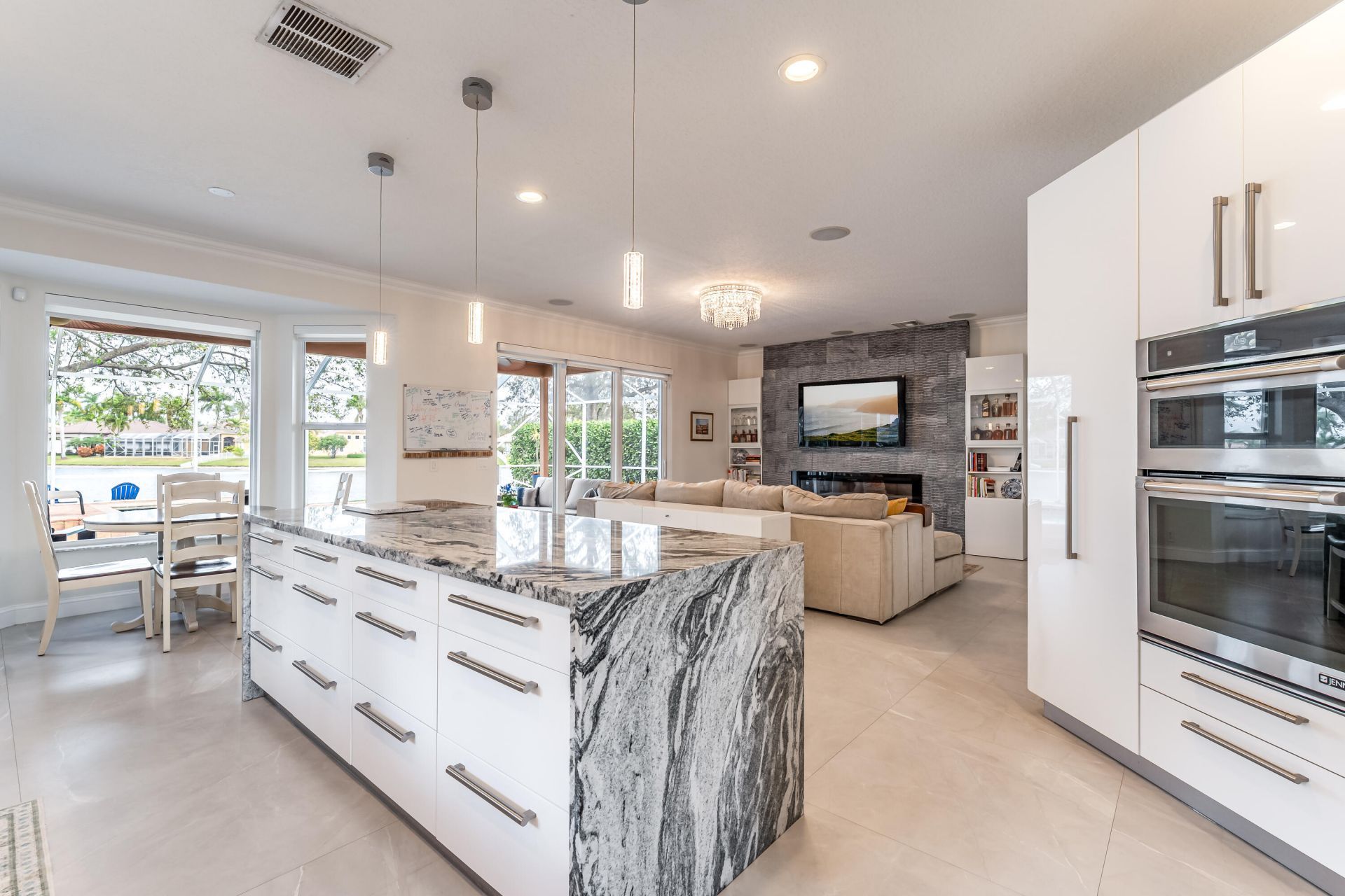 13815 NW 11th, Pembroke Pines, FL 33028 Photo