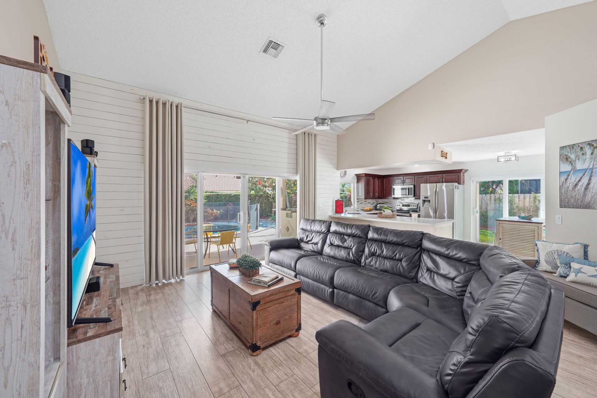 1872 NW 109th Avenue, Plantation, FL 33322 Photo