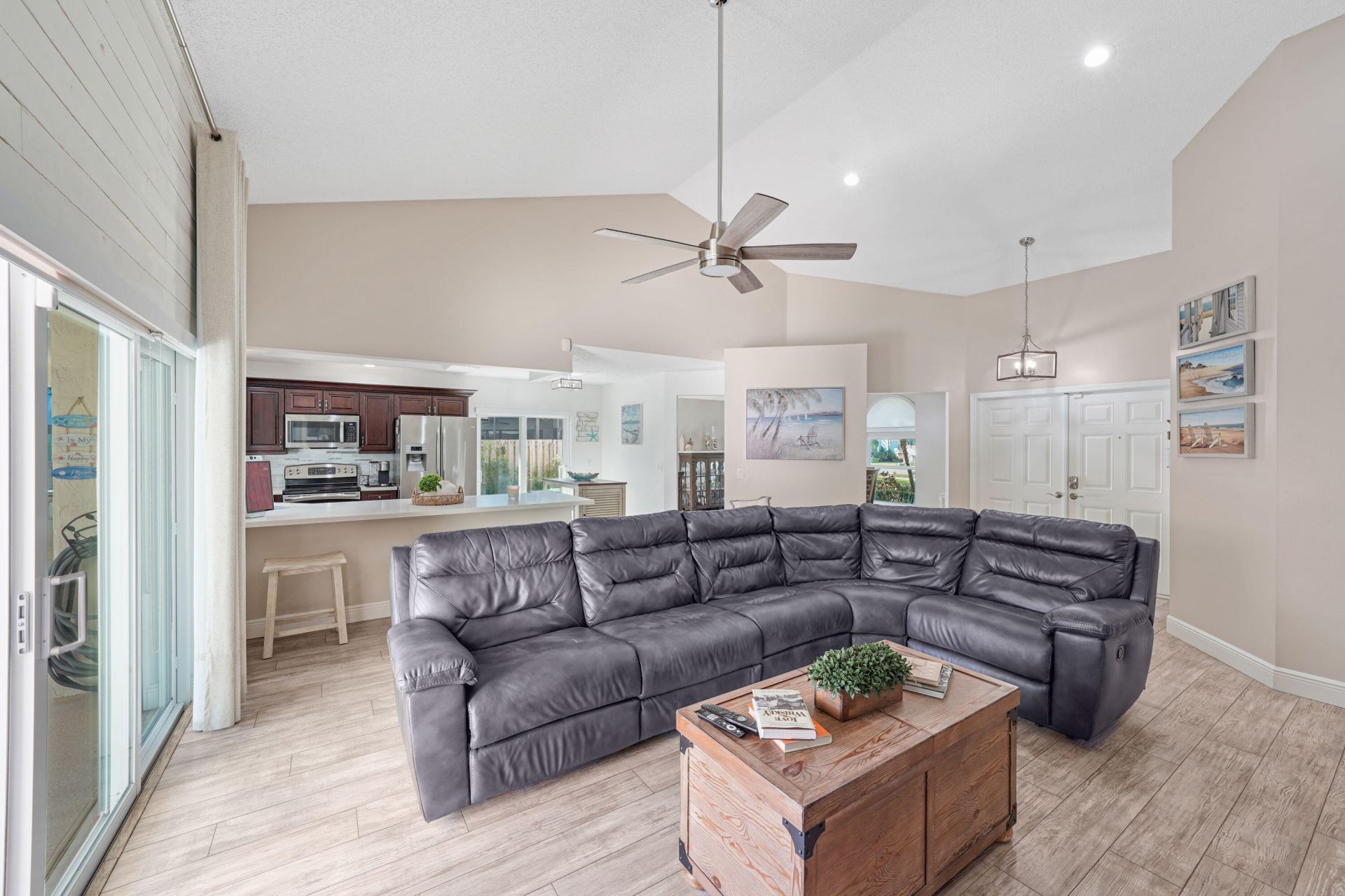 1872 NW 109th Avenue, Plantation, FL 33322 Photo