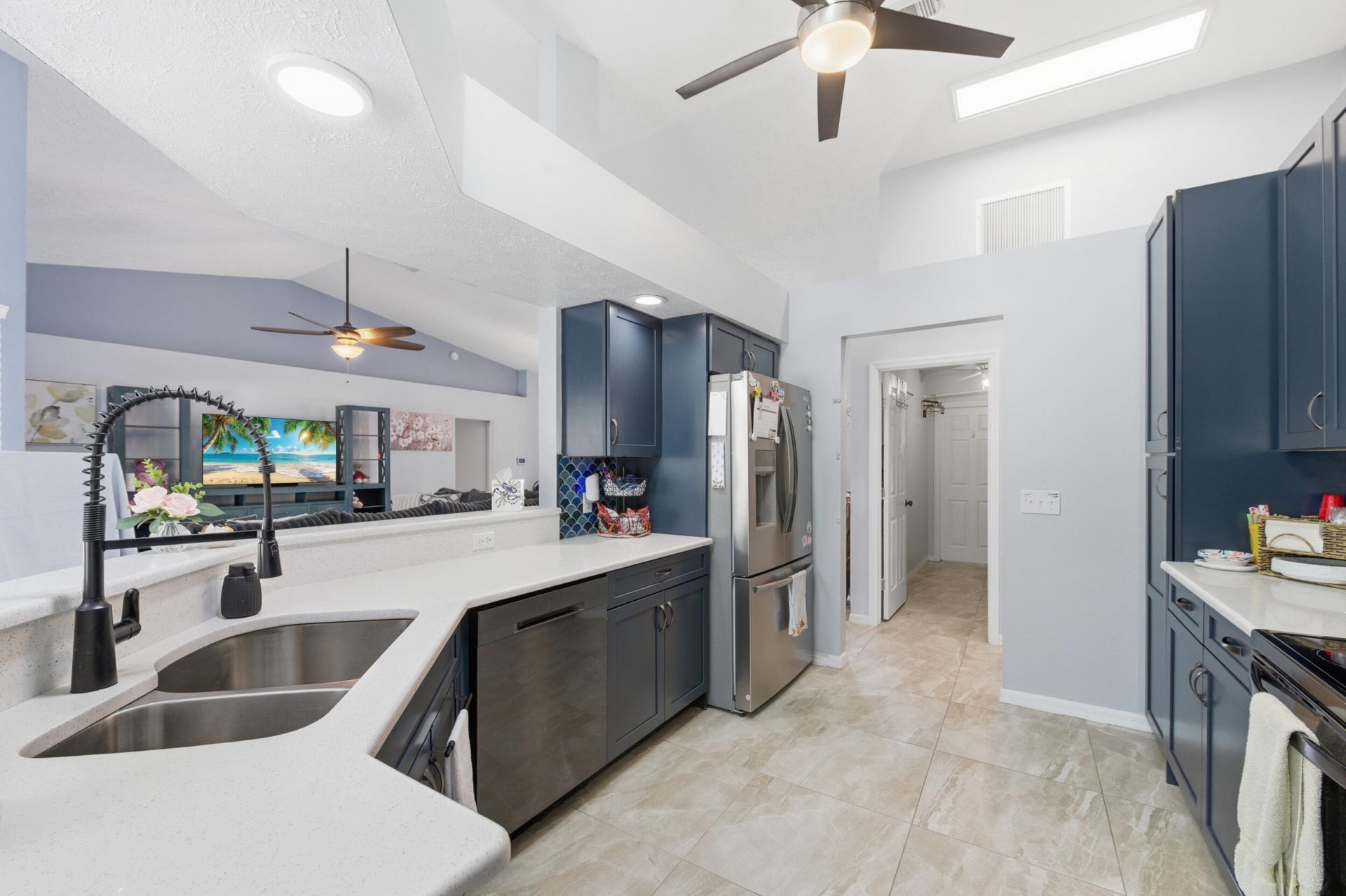 2537 SE Hallahan, Port Saint Lucie, FL 34952 Photo