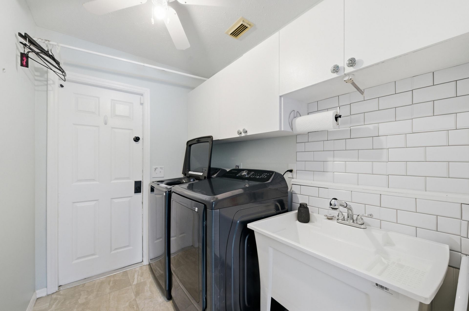 2537 SE Hallahan, Port Saint Lucie, FL 34952 Photo