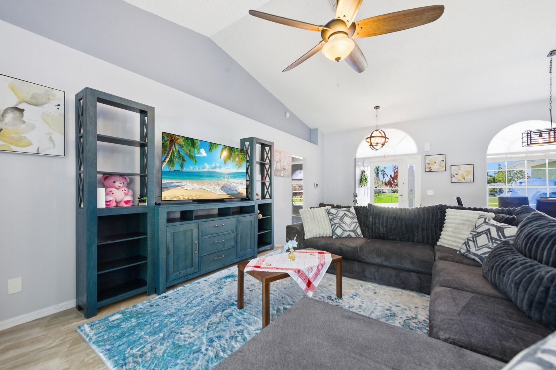 2537 SE Hallahan, Port Saint Lucie, FL 34952 Photo