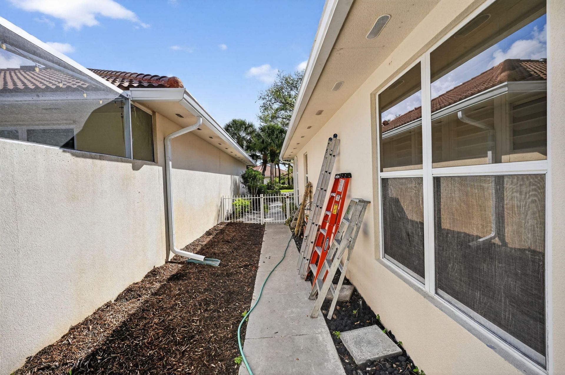 217 E Tall Oaks Circle, Palm Beach Gardens, FL 33410 Photo