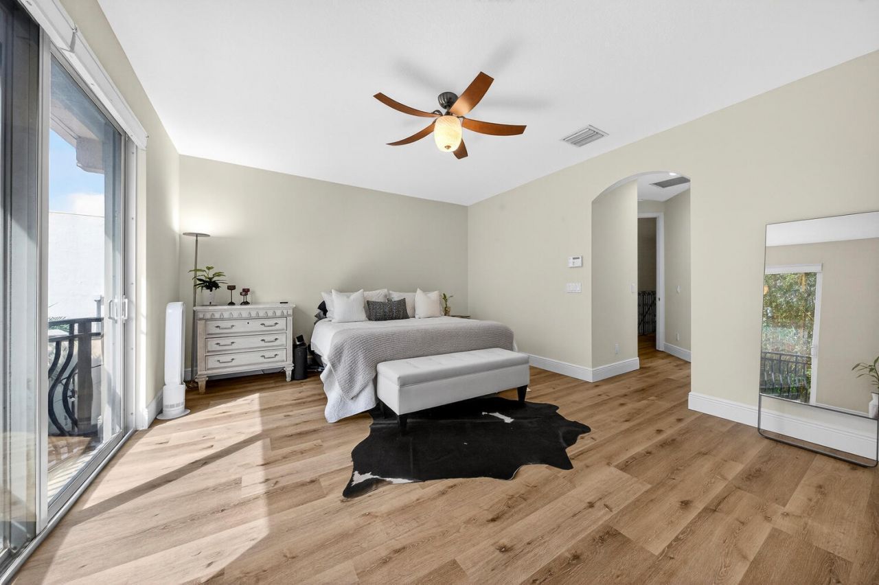 1942 NE 32nd, Lighthouse Point, FL 33064 Photo