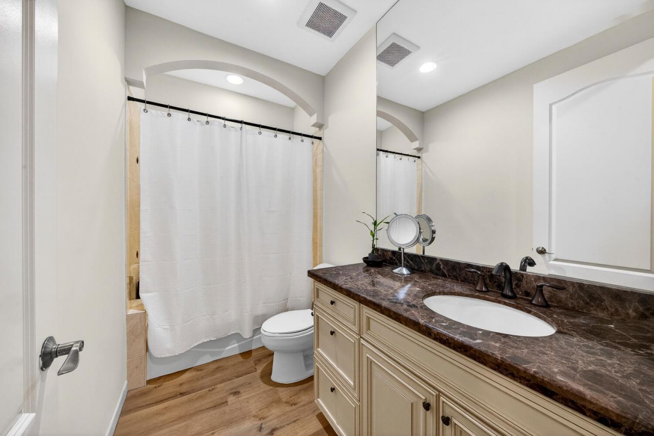 1942 NE 32nd, Lighthouse Point, FL 33064 Photo