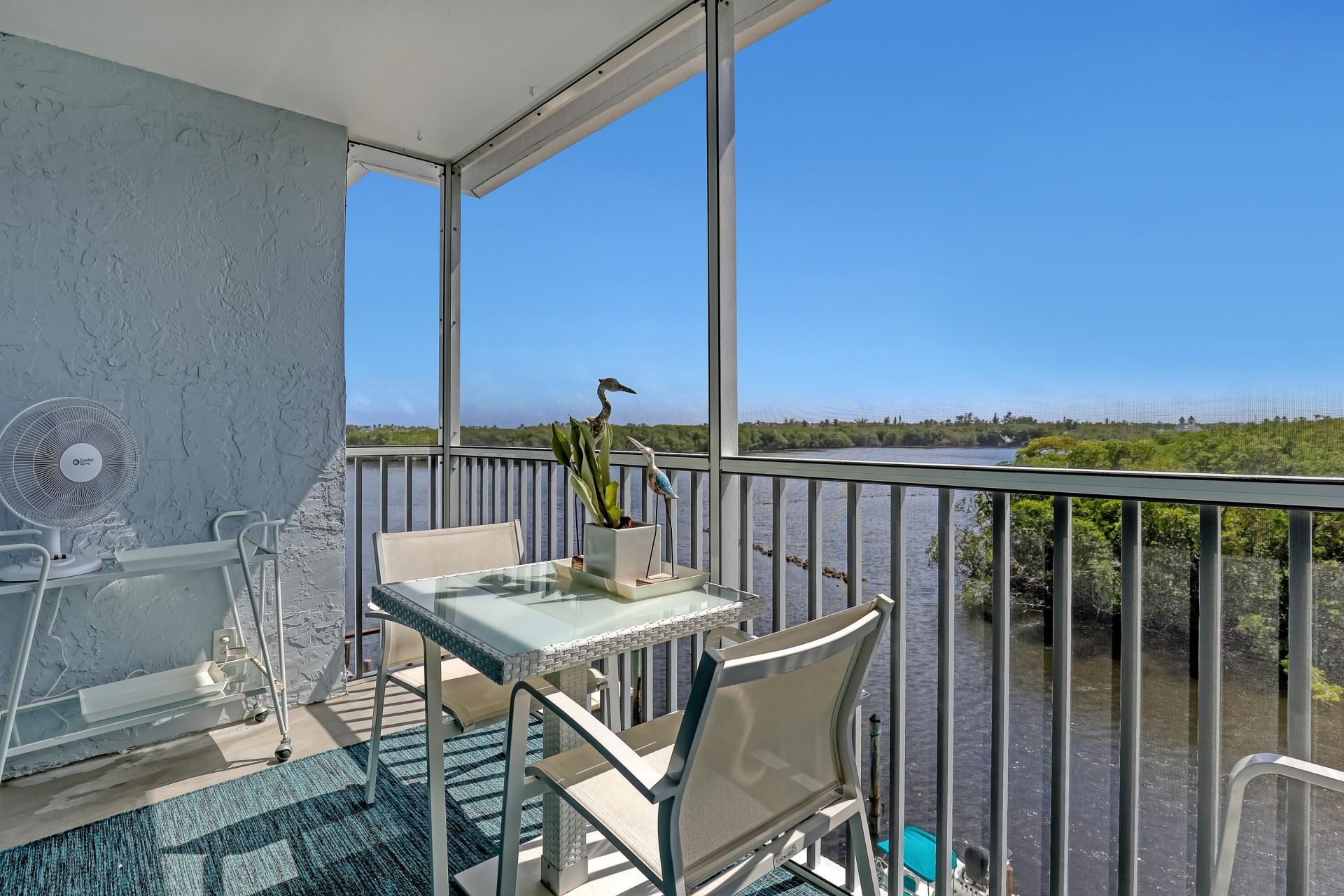 689 NE 6th Court, Unit 4020, Boynton Beach, FL 33435 Photo