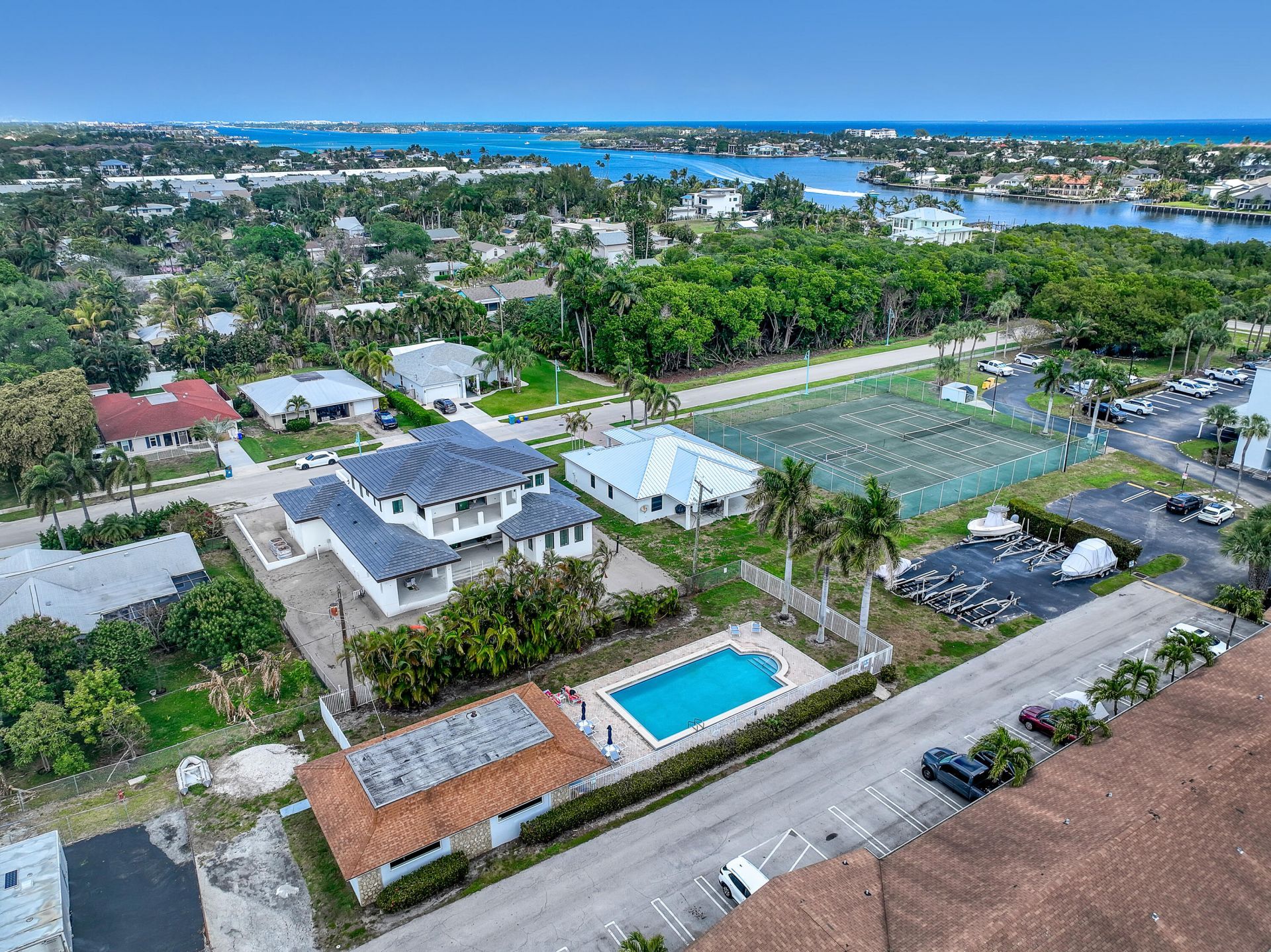 689 NE 6th Court, Unit 4020, Boynton Beach, FL 33435 Photo