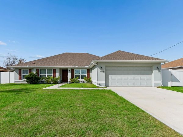 1862 SW Monterrey Lane, Port St. Lucie, FL 34953