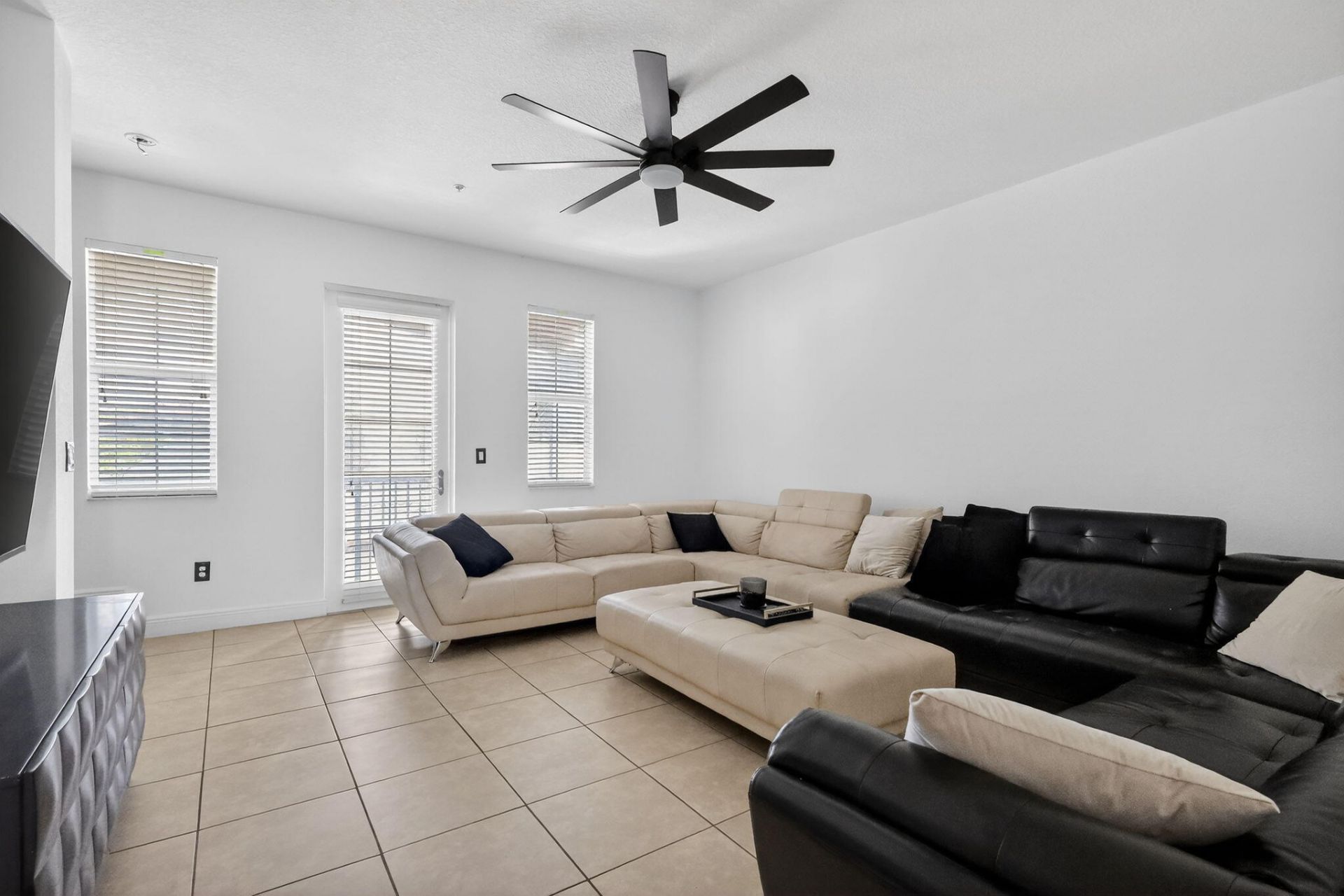 2561 SW 119th Way, Unit 1608, Miramar, FL 33025 Photo