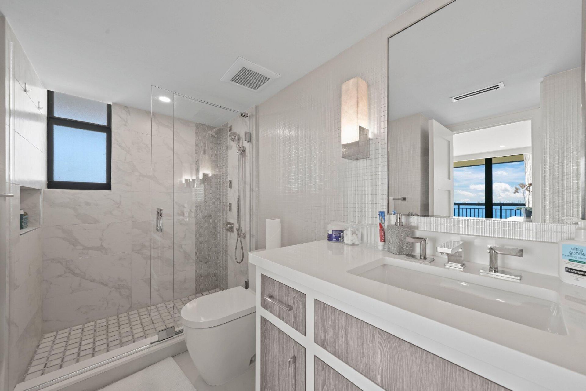 5380 N Ocean, Unit 24i, Riviera Beach, FL 33404 Photo