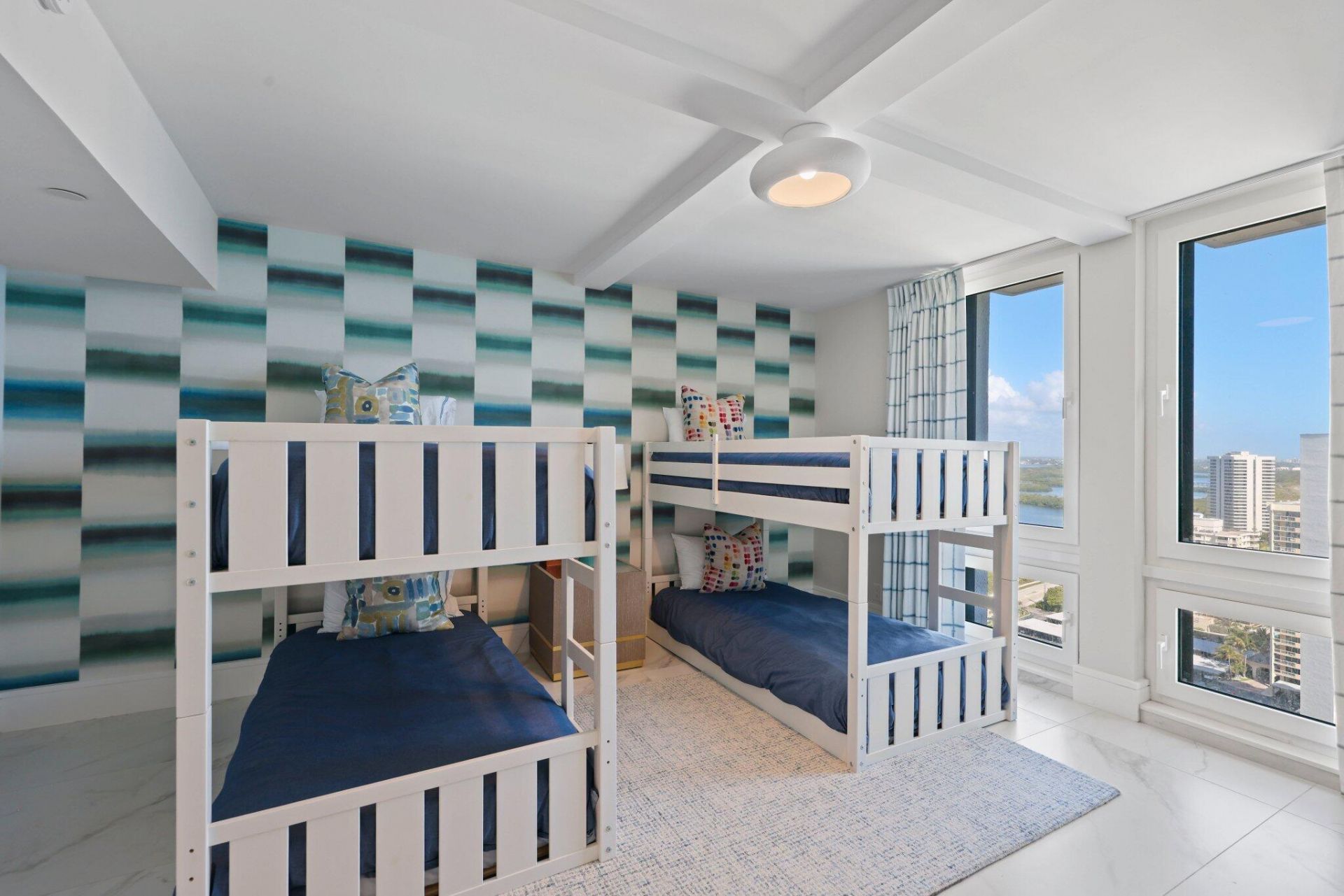 5380 N Ocean, Unit 24i, Riviera Beach, FL 33404 Photo