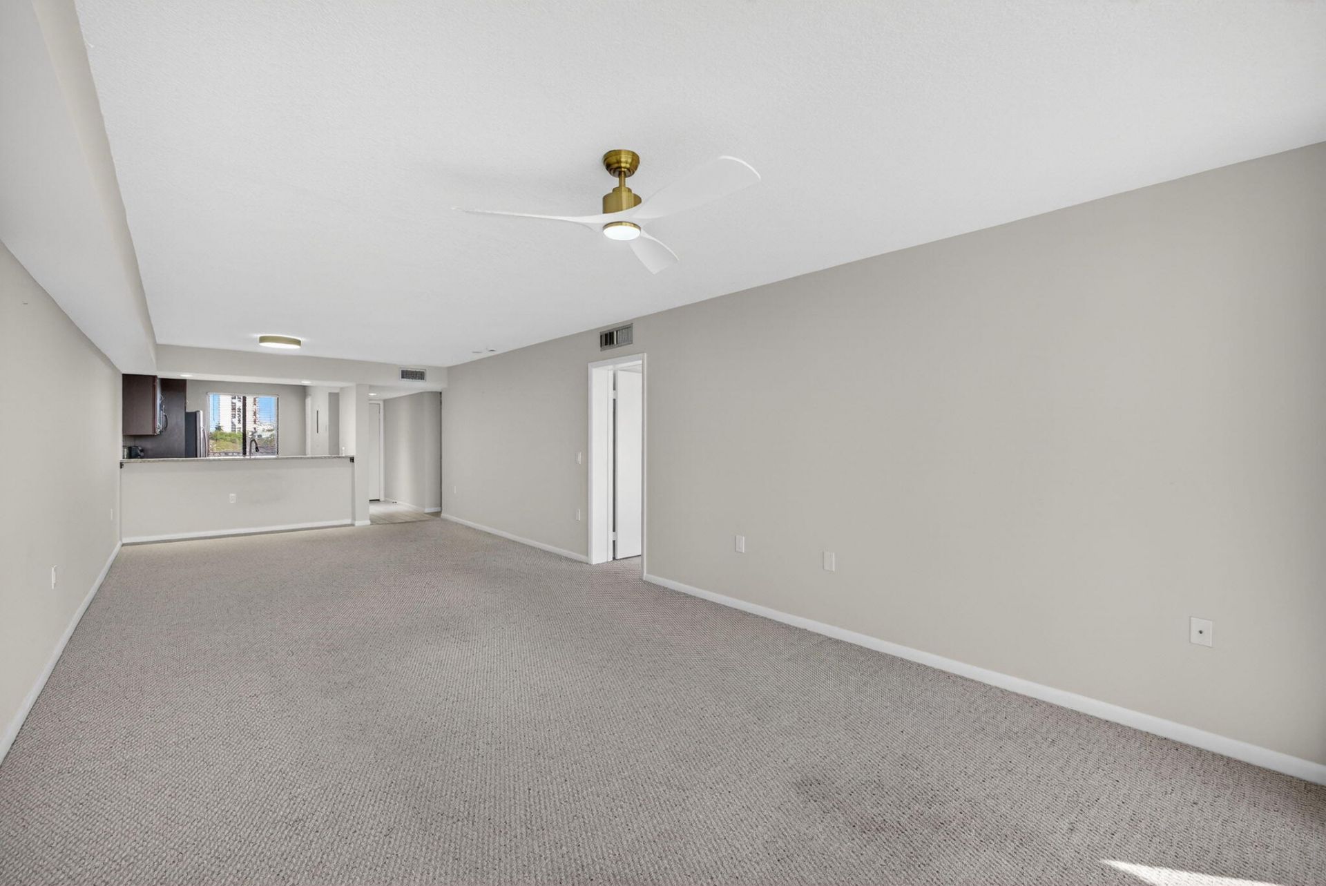 2421 Village Boulevard, Unit 401, West Palm Beach, FL 33409 Photo