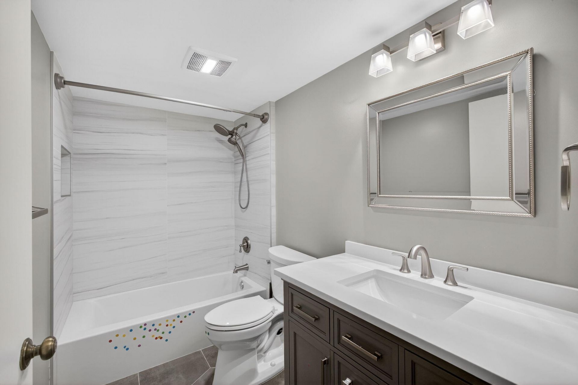 2421 Village Boulevard, Unit 401, West Palm Beach, FL 33409 Photo