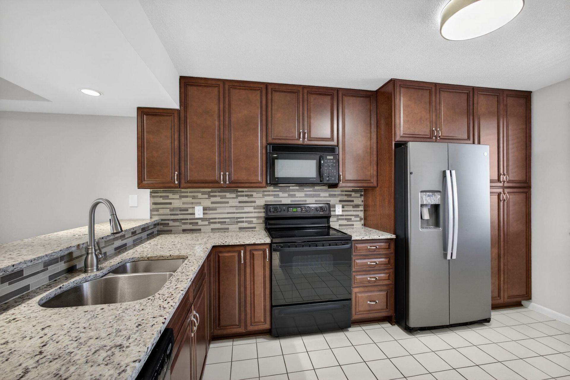 2421 Village Boulevard, Unit 401, West Palm Beach, FL 33409 Photo