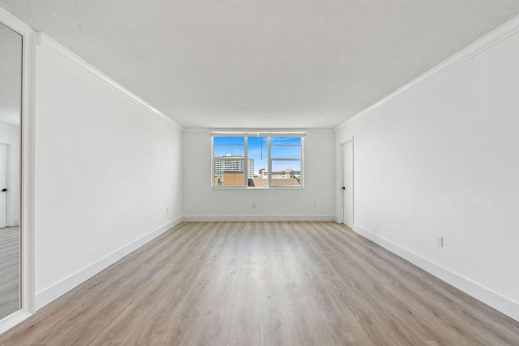 1893 S Ocean Drive, Unit 503, Hallandale Beach, FL 33009 Photo