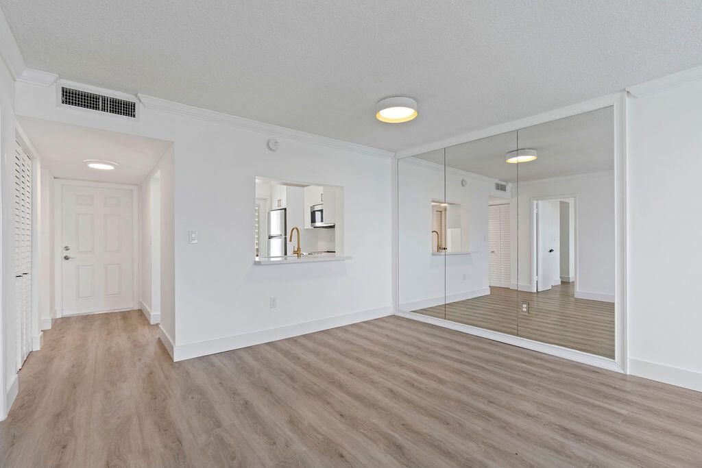 1893 S Ocean Drive, Unit 503, Hallandale Beach, FL 33009 Photo