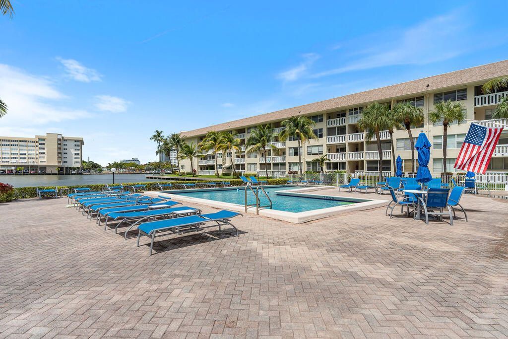 1893 S Ocean Drive, Unit 503, Hallandale Beach, FL 33009 Photo