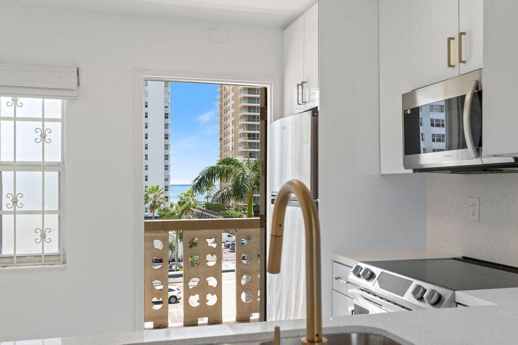 1893 S Ocean Drive, Unit 503, Hallandale Beach, FL 33009 Photo