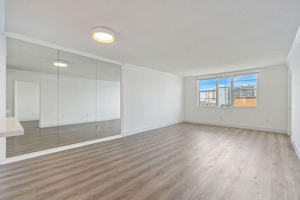 1893 S Ocean Drive, Unit 503, Hallandale Beach, FL 33009 Photo