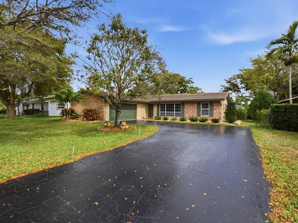 8611 NW 29th Drive, Coral Springs, FL 33065