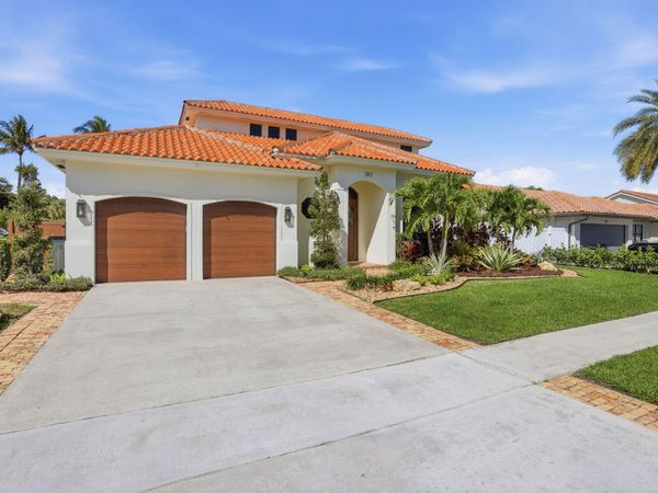 383 Redwood Lane, Boca Raton, FL 33487