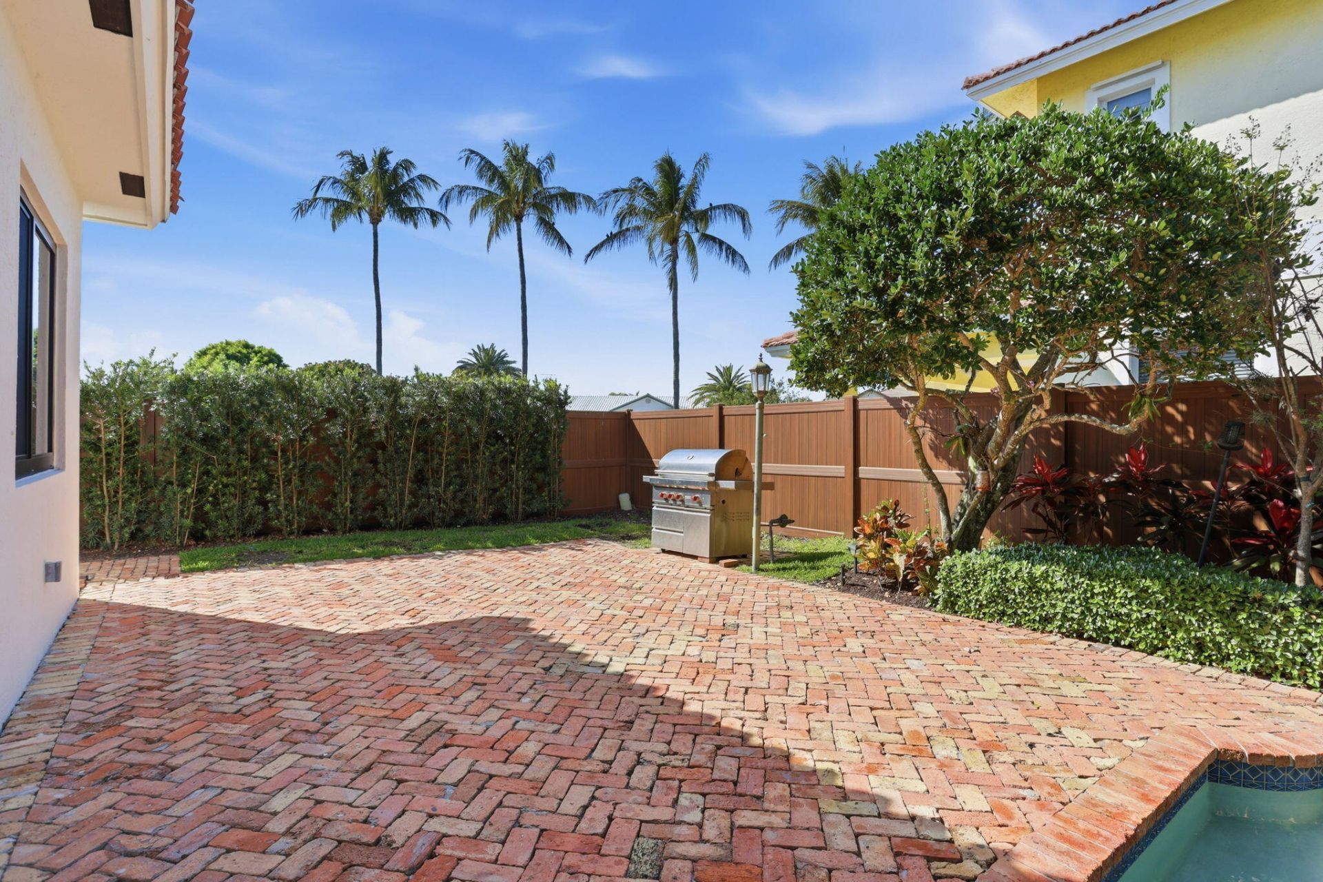 383 Redwood Lane, Boca Raton, FL 33487 Photo