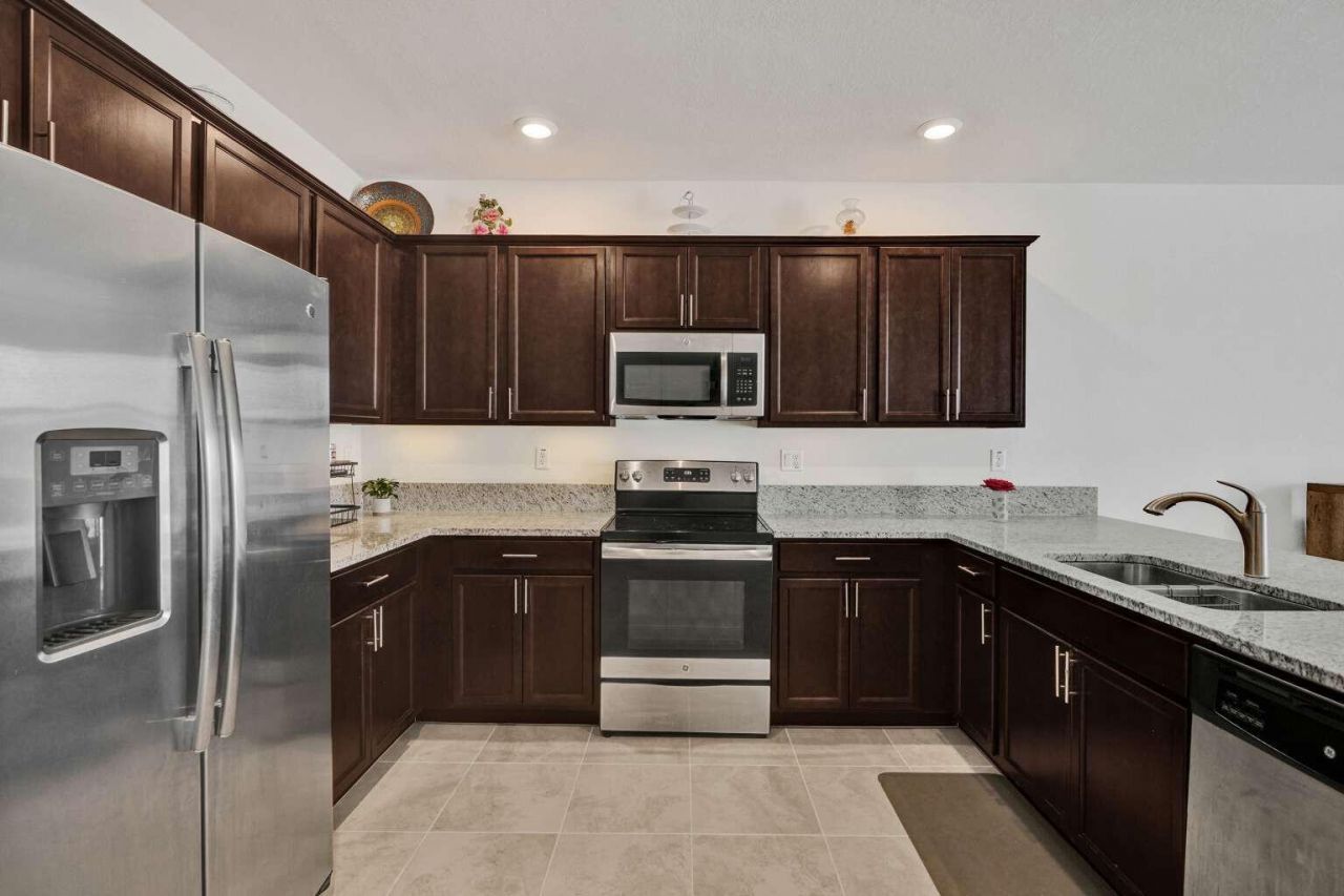 3460 W 103rd Terrace, Hialeah, FL 33018 Photo