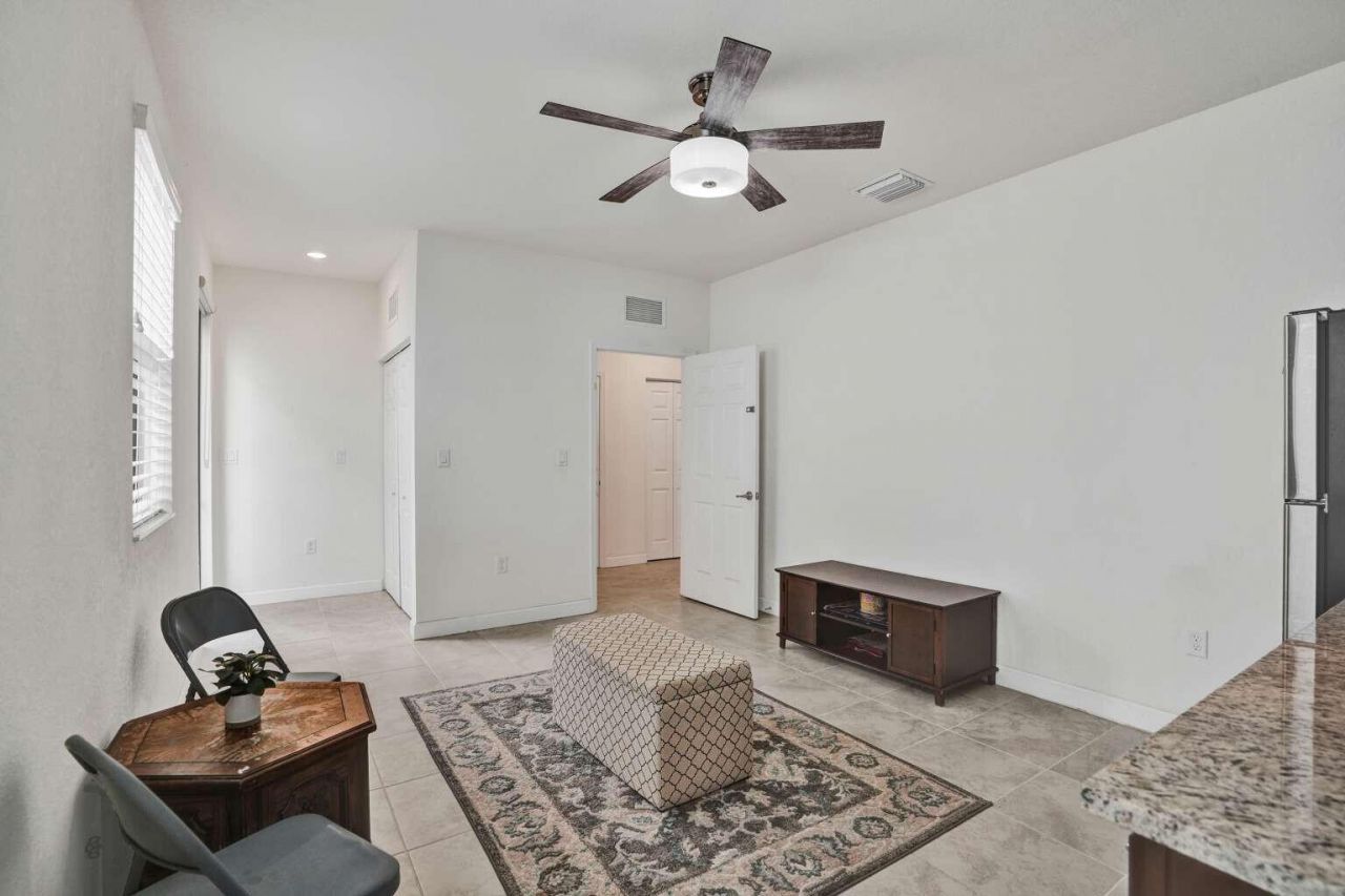 3460 W 103rd Terrace, Hialeah, FL 33018 Photo