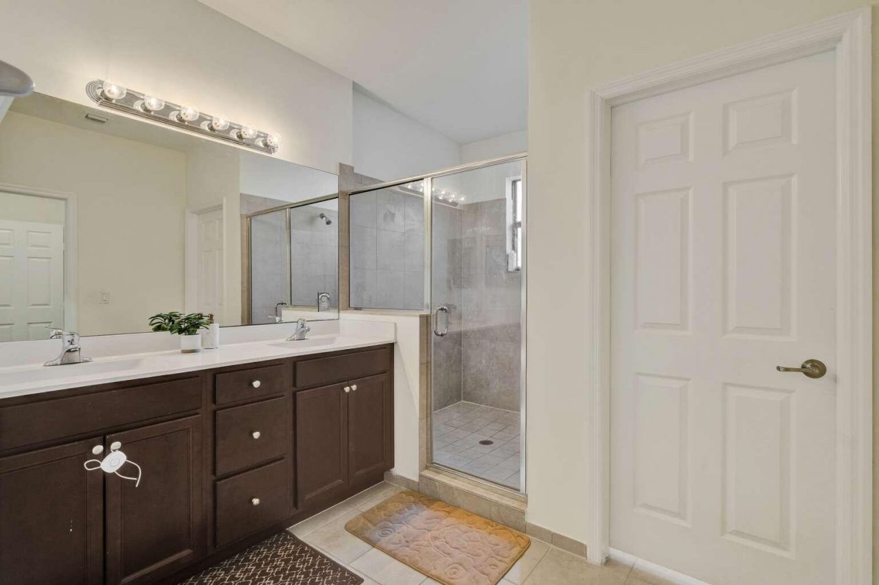 3460 W 103rd Terrace, Hialeah, FL 33018 Photo