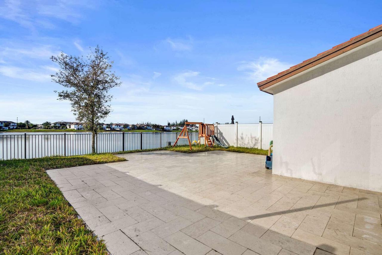 3460 W 103rd Terrace, Hialeah, FL 33018 Photo