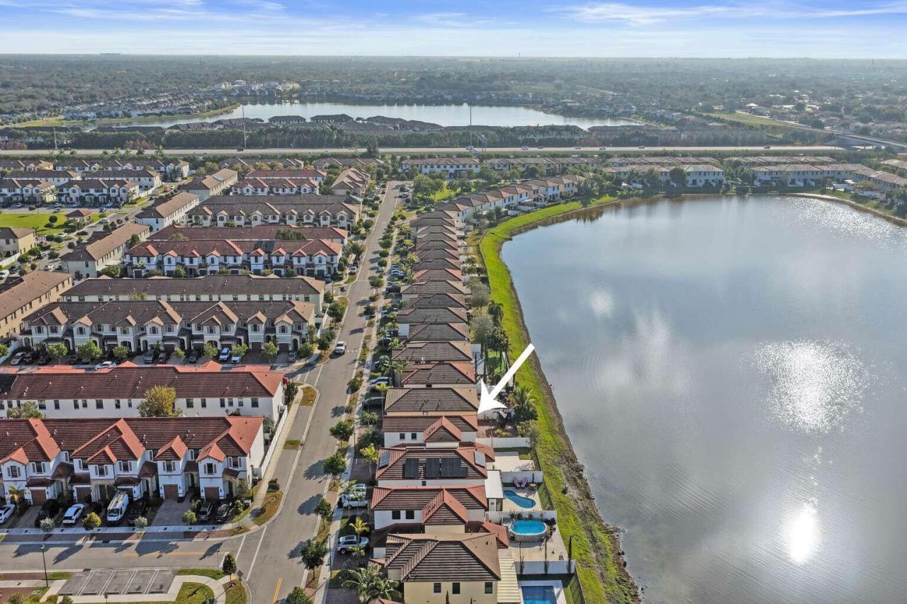 3460 W 103rd Terrace, Hialeah, FL 33018 Photo