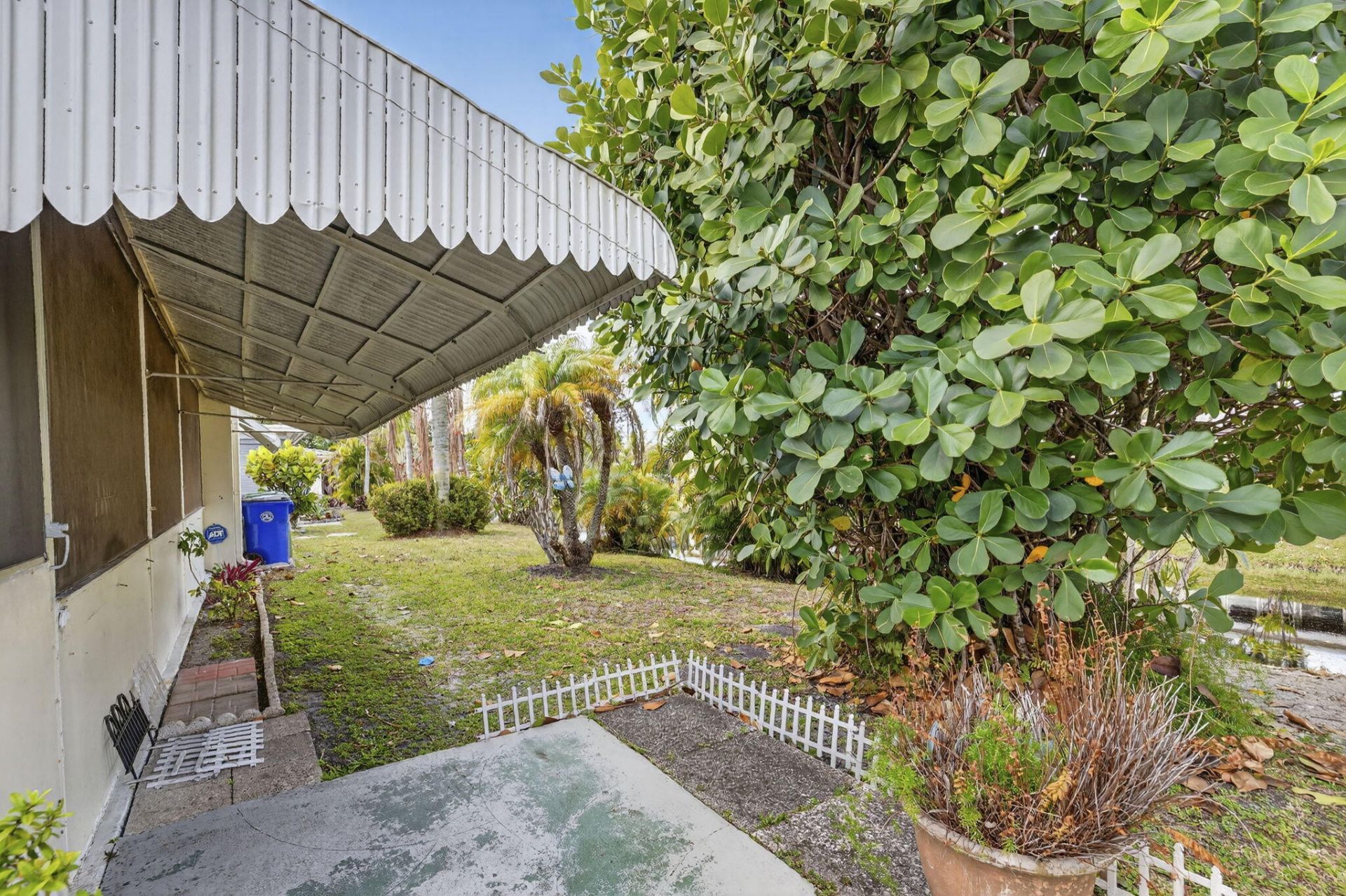 1570 NW 70th Terrace, Margate, FL 33063 Photo