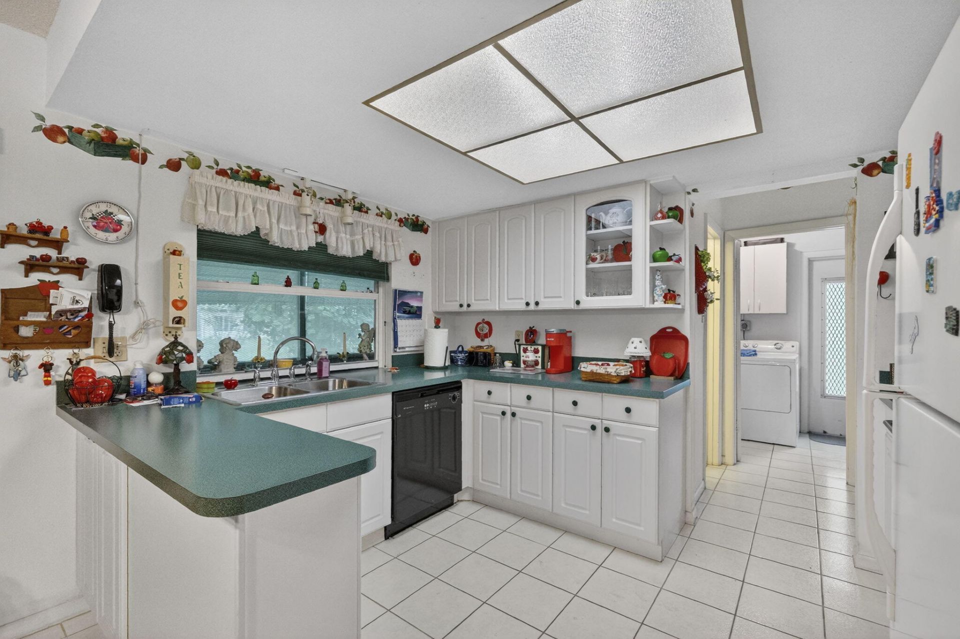 1570 NW 70th Terrace, Margate, FL 33063 Photo