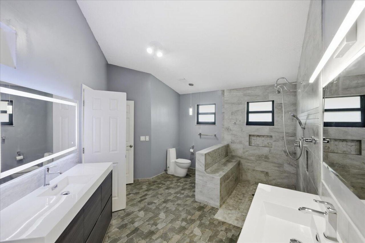 4964 NW Foxworth Avenue, Port Saint Lucie, FL 34983 Photo