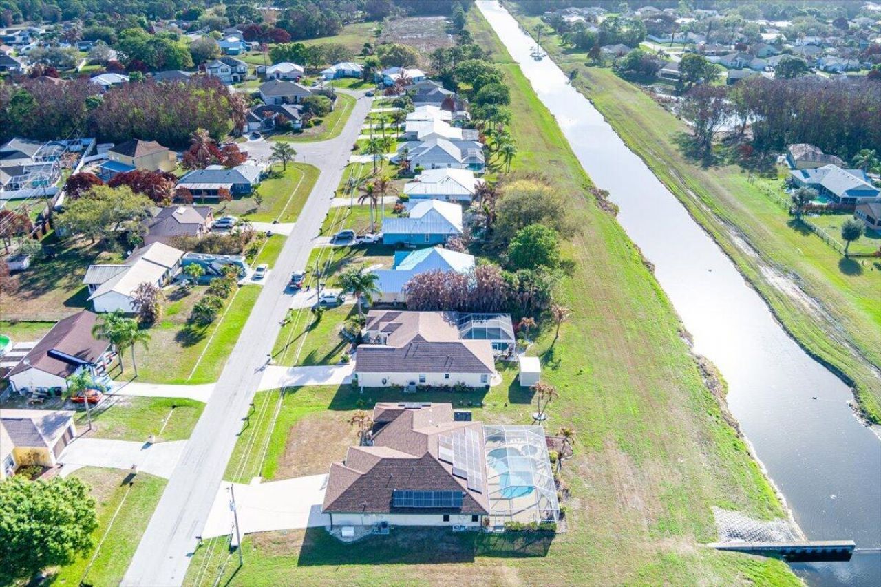 4964 NW Foxworth Avenue, Port Saint Lucie, FL 34983 Photo