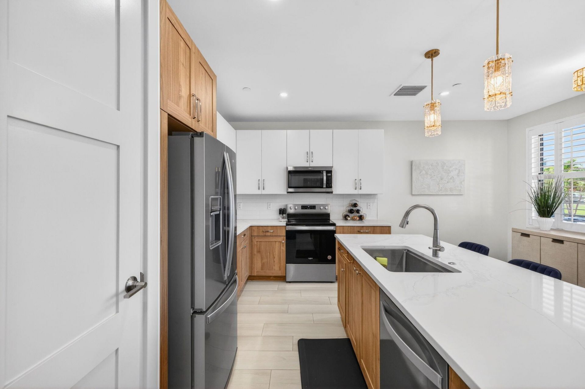 410 SE 12th, Fort Lauderdale, FL 33316 Photo