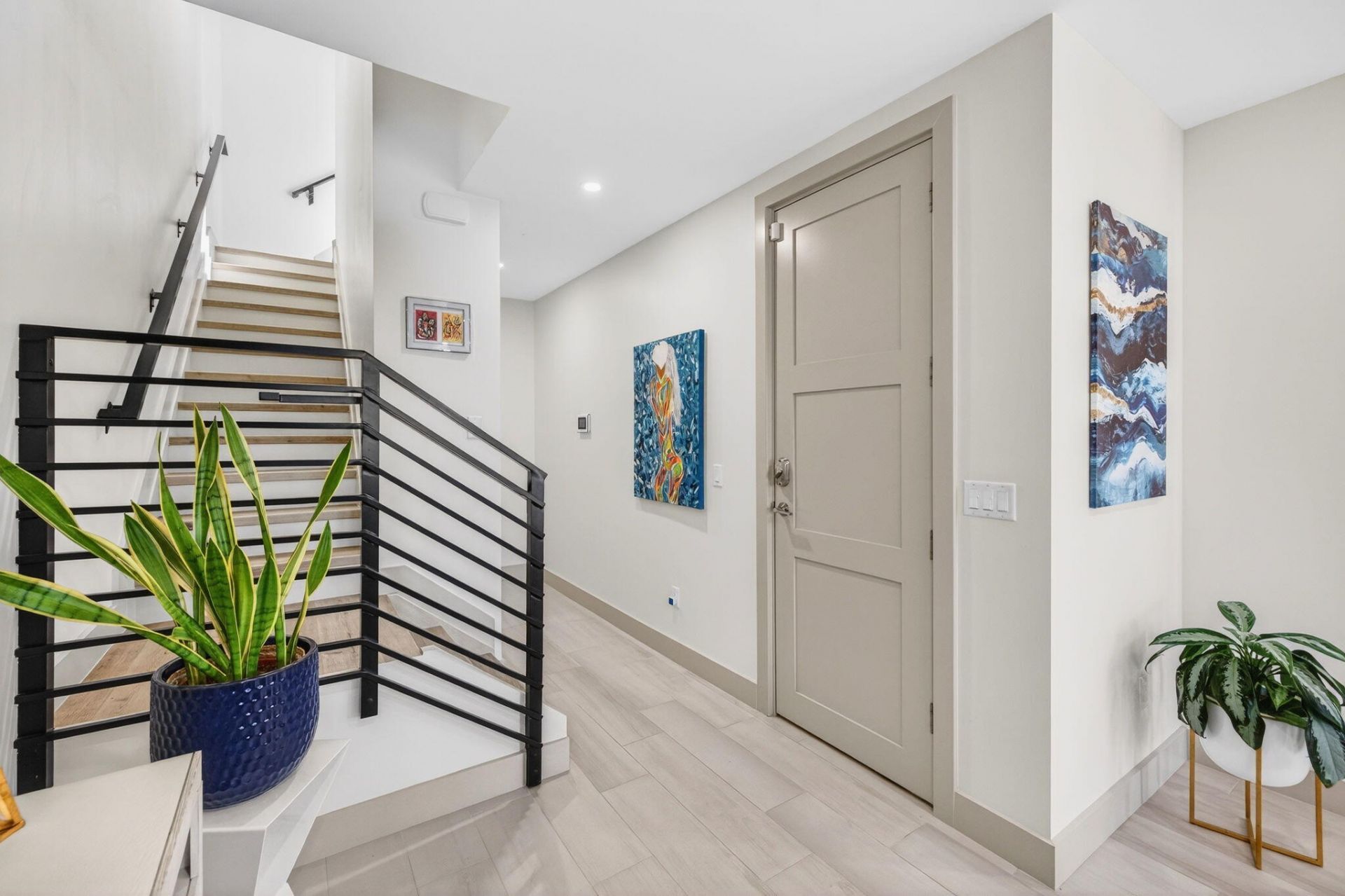 410 SE 12th, Fort Lauderdale, FL 33316 Photo