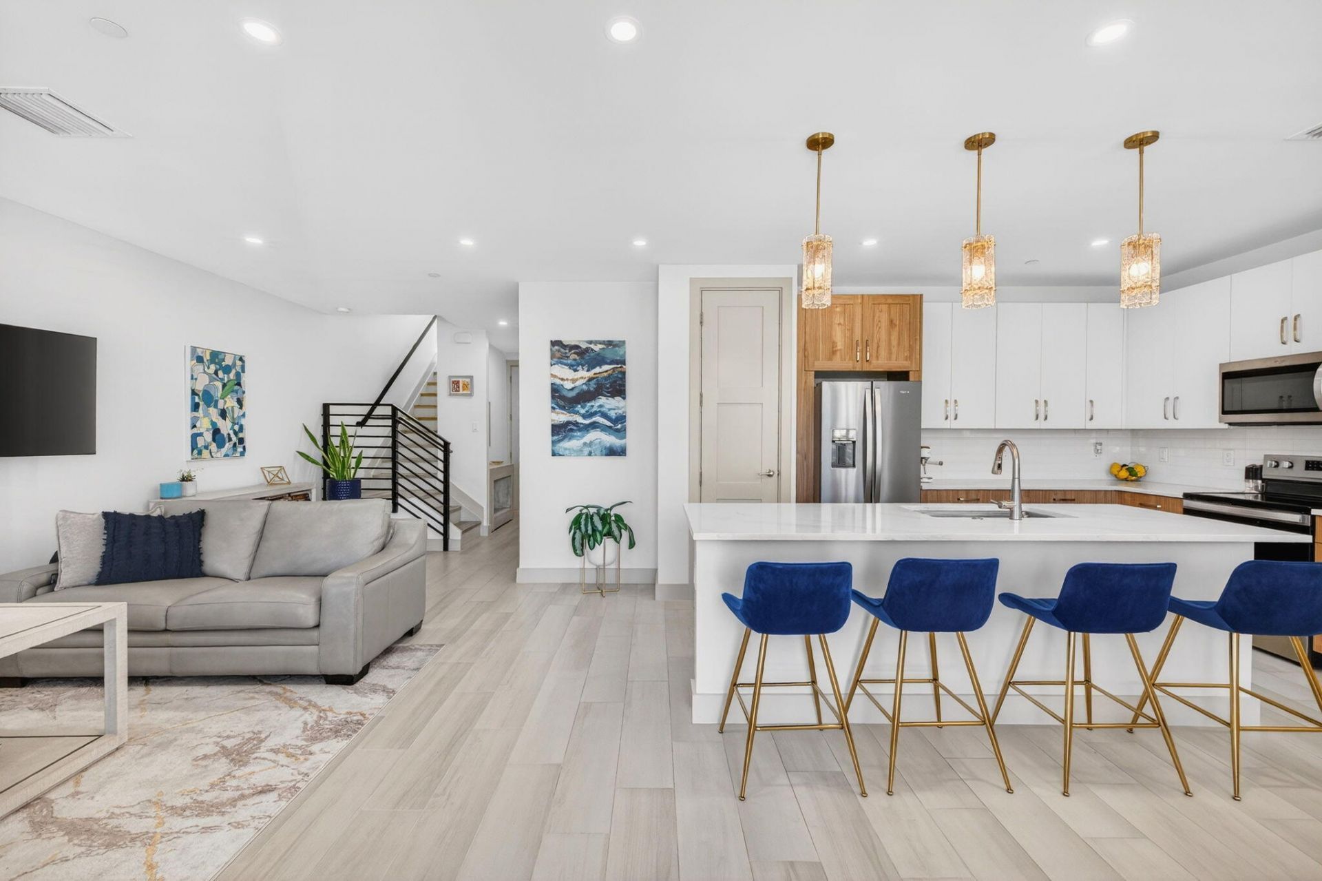 410 SE 12th, Fort Lauderdale, FL 33316 Photo