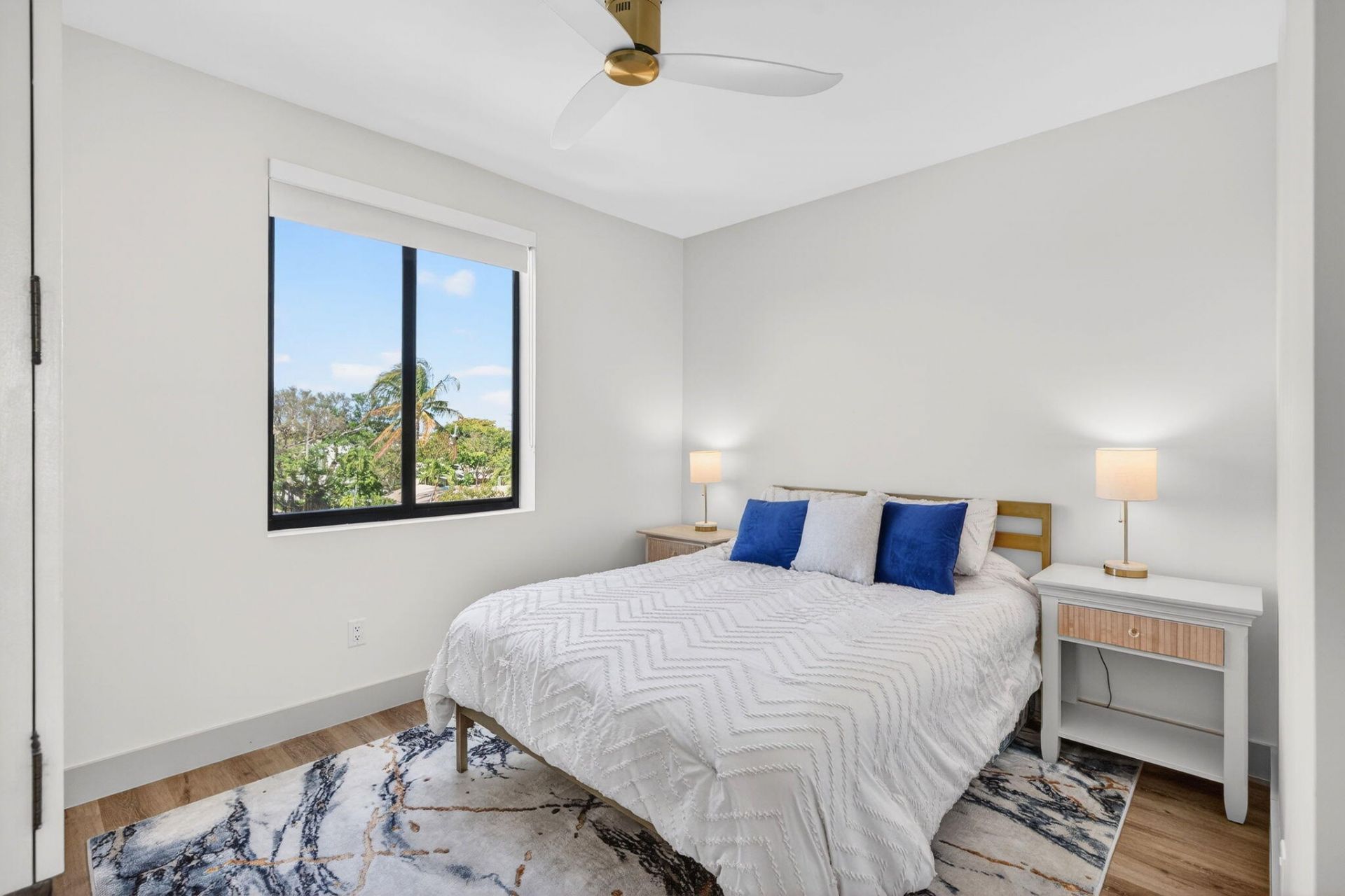 410 SE 12th, Fort Lauderdale, FL 33316 Photo