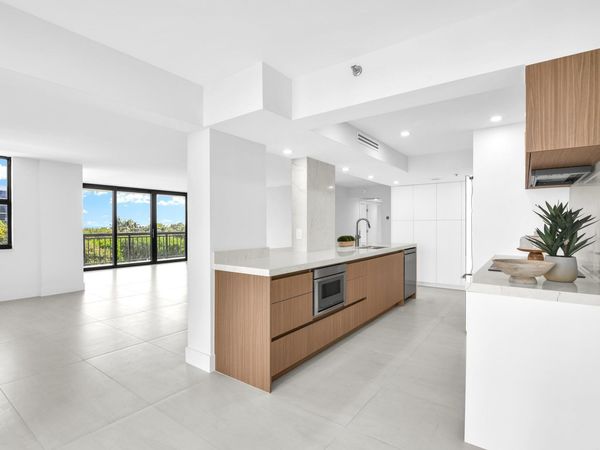 2001 N Ocean, Unit 502, Boca Raton, FL 33431