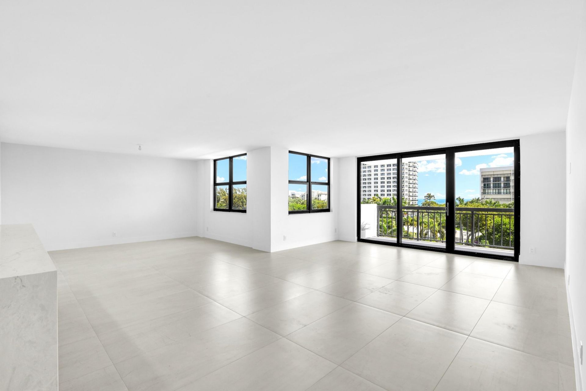 2001 N Ocean Boulevard, Unit 502, Boca Raton, FL 33431 Photo
