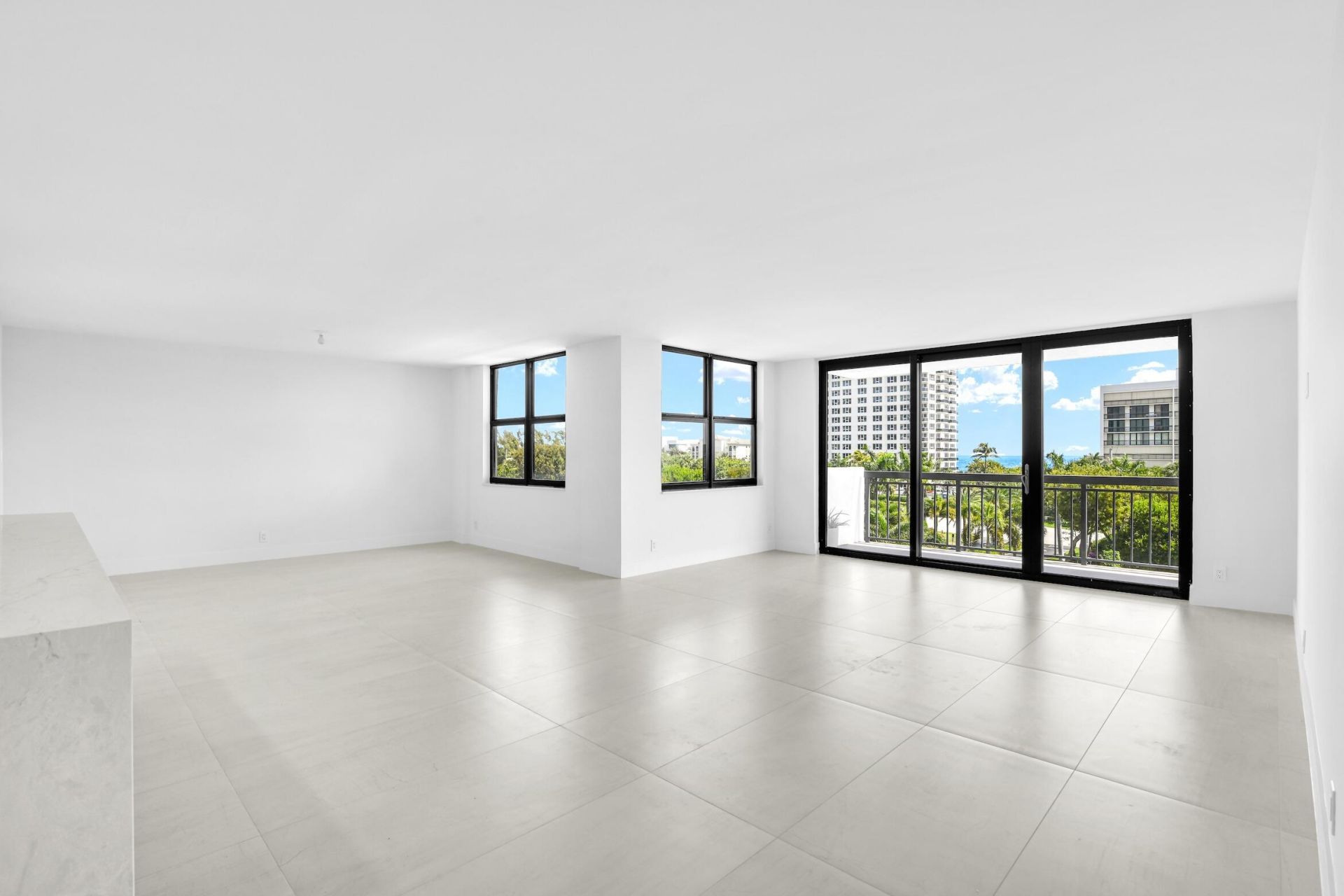 2001 N Ocean Boulevard, Unit 502, Boca Raton, FL 33431 Photo