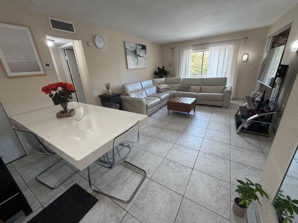 4841 NW 7th, Unit 308, Miami, FL 33126