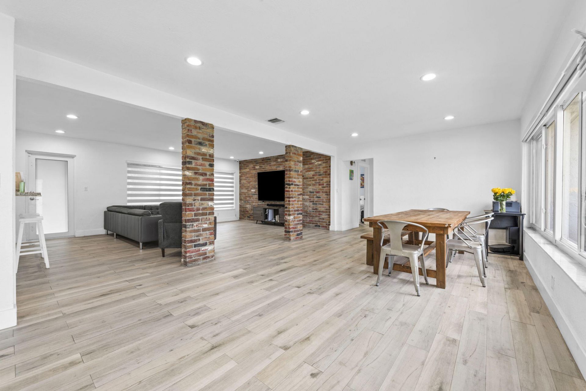 409 N 14th Avenue, Hollywood, FL 33020 Photo